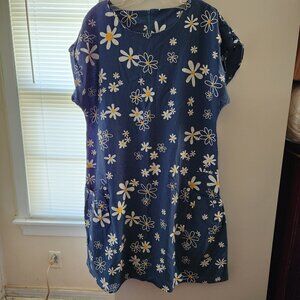 Women's flowered dress